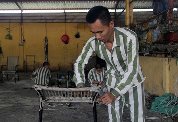 Tâm sự của thầy giáo không cưỡng lại 'sức hút' của cô học trò 15 tuổi