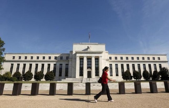 FED giữ nguyên lãi suất cơ bản