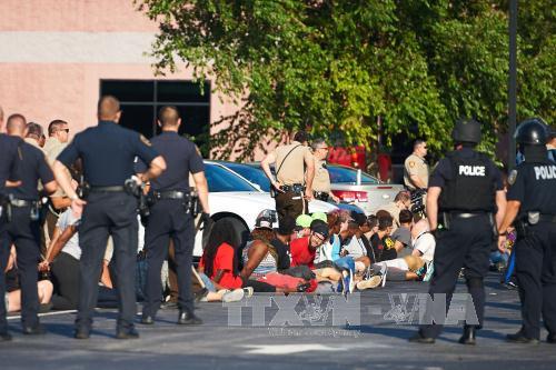 Mỹ: Bạo loạn tái phát tại Ferguson, 150 người bị bắt