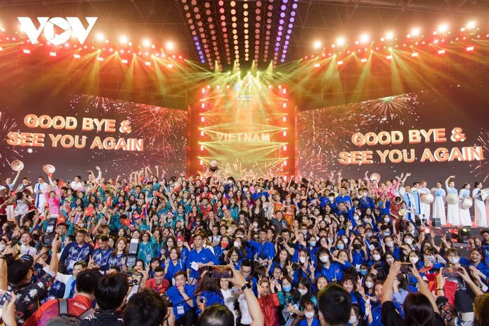 Toàn cảnh lễ bế mạc SEA Games 31