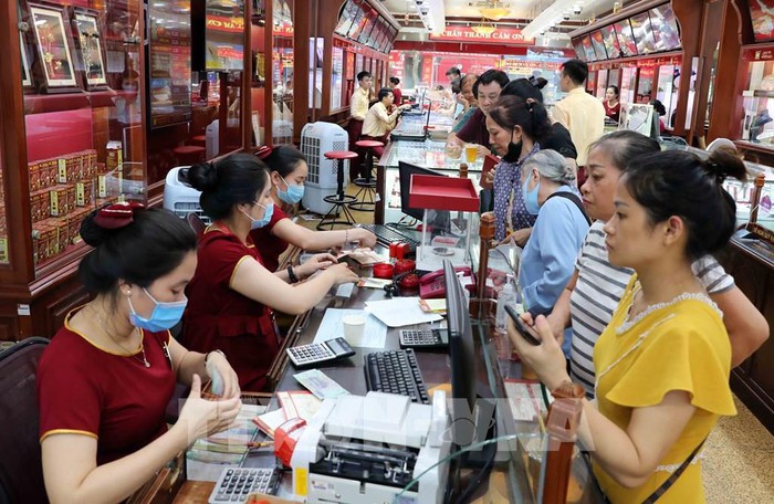 Giá vàng trong nước sáng 28/7 vượt 58 triệu đồng/lượng