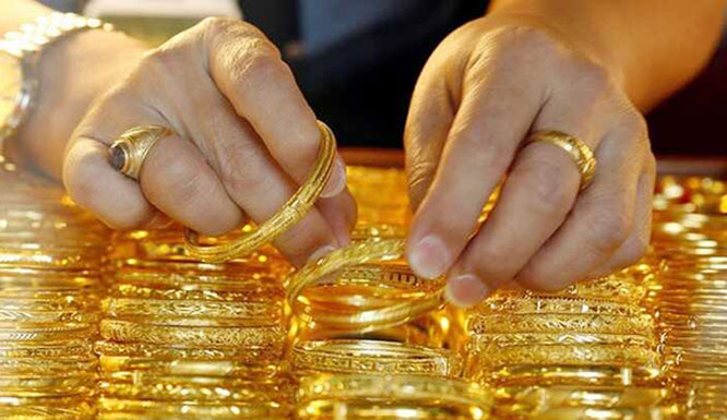 Giá vàng giảm mạnh, xuống mức thấp nhất gần 3 tuần qua
