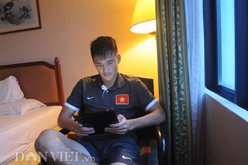 Công Vinh tính “bỏ” bóng đá để đi học Đại học