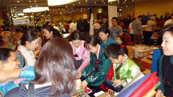 Hội chợ từ thiện mùa đông Mat-xcơ-va  2012