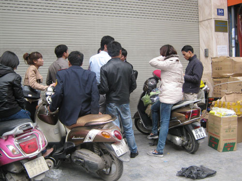 Nếu Nhóm Mua sụp đổ: Ai là người chịu thiệt?