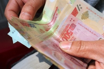 Tăng lương cho người lao động từ ngày mai