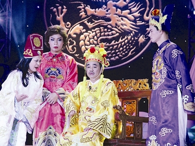 Trắng đêm cùng Táo quân 2013