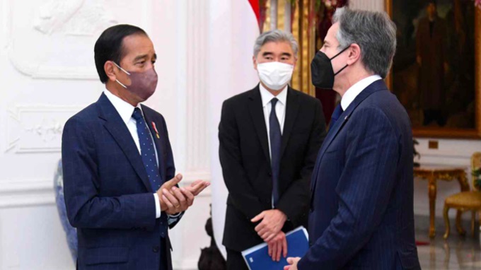 Indonesia vừa đón Ngoại trưởng Mỹ, vừa tiếp quan chức Nga