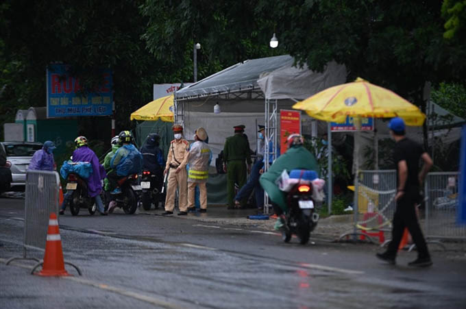 Hà Nội không kiểm tra người và phương tiện đi qua 22 chốt cửa ngõ thành phố