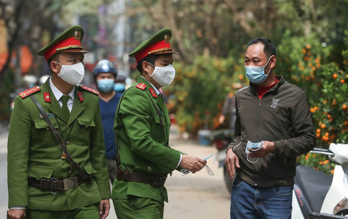 Hà Nội phạt mức cao nhất người không đeo khẩu trang