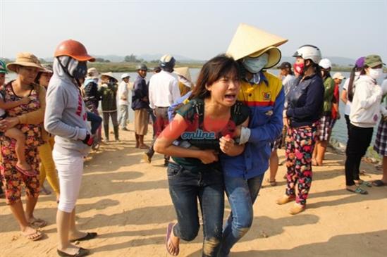 Tin khó tin: Chín mạng trẻ, ba lời xin lỗi và cái chân 23 triệu đồng