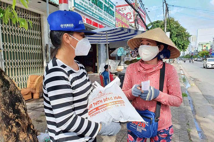 TP.HCM chi 7.300 tỷ đồng hỗ trợ lần 3 cho khoảng 7,3 triệu người