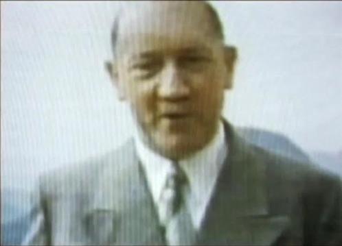Trùm phát xít Hitler và vợ đã trốn sang Argentina chứ không tự vẫn?