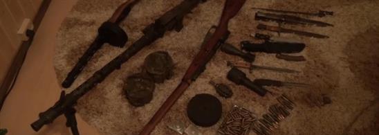 Moskva: Triệt phá ổ tàng trữ thuốc nổ TNT, vũ khí quy mô lớn