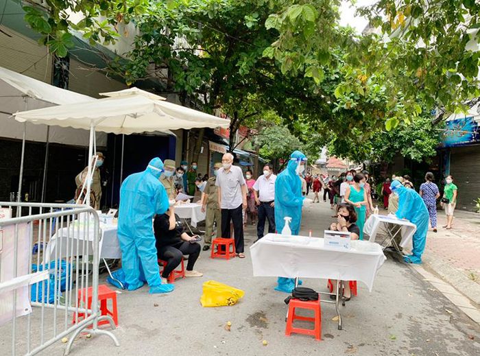 Sáng 7/9, Hà Nội thêm 5 ca Covid-19