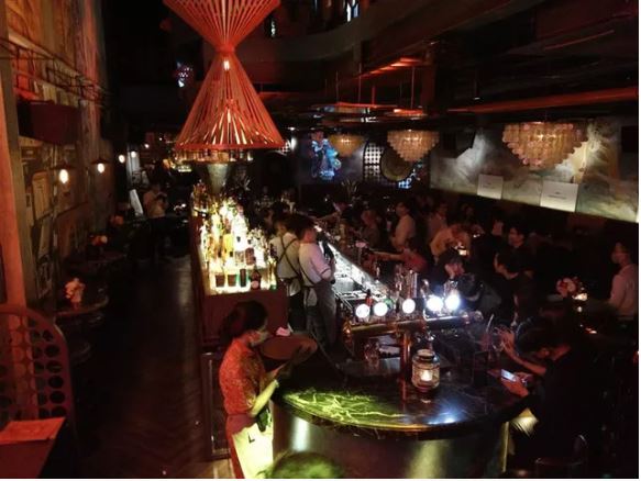 Hà Nội kiểm tra các quán bar, karaoke phòng dịch COVID-19