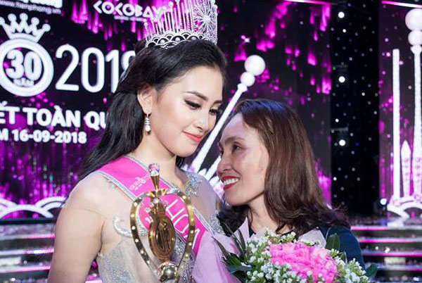 Đọ nhan sắc xinh đẹp của 4 người đẹp đăng quang Hoa hậu Việt Nam năm 18 tuổi