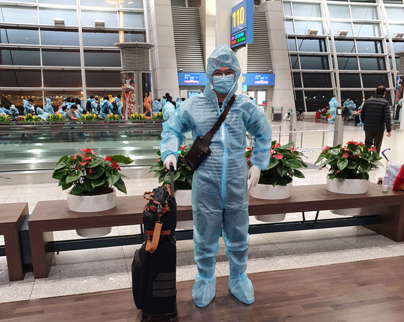Công dân đầu tiên có 'hộ chiếu vắc xin' về nước