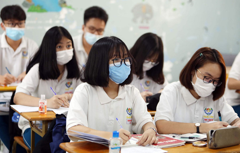 Bộ Giáo dục kiến nghị tiêm vắc xin Covid-19 cho học sinh
