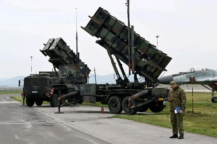 Mỹ chuyển hệ thống tên lửa Patriot, xe tăng Abrams cho Ukraine sớm hơn dự kiến