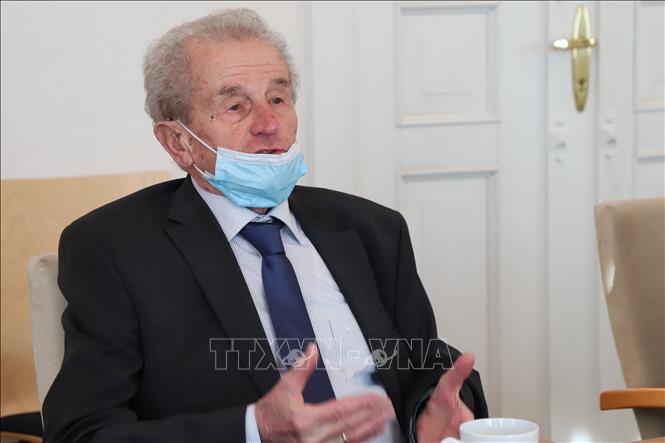 Ký ức đẹp của cụ ông người Đức gắn bó với ngành cà phê Việt Nam