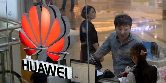 Tại sao điện thoại Huawei không phổ biến ở Mỹ?