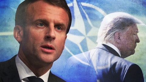 Tổng thống Pháp Macron tặng quà hậu hĩnh gì cho Putin?