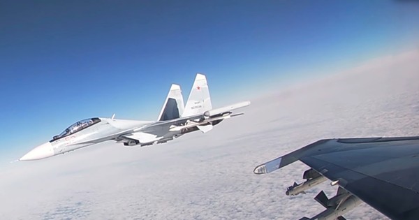 Máy bay NATO giám sát cuộc tập trận của không quân Nga, Belarus