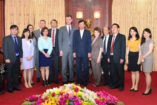 Lãnh đạo VKSNDTC tiếp Thứ trưởng Bộ Tư pháp Liên bang Nga