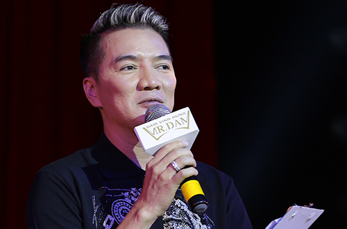 Đàm Vĩnh Hưng mạnh tay chi 9 tỷ cho liveshow