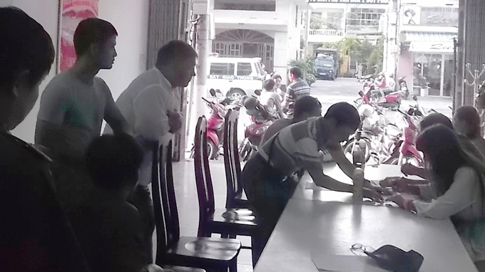 Uống rượu, du khách Nga đâm bạn trọng thương