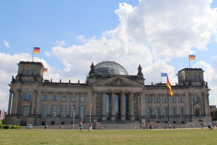 Nhân sĩ Đức ký thỉnh nguyện thư kêu gọi đối thoại với Nga