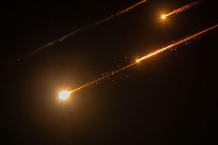 Iran tuyên bố kiểm soát không phận Israel, chuyển từ hoạt động 'răn đe sang trừng phạt'