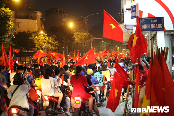Hà Nội cấm ô tô tại 20 tuyến đường trong trận chung kết AFF Cup 2018