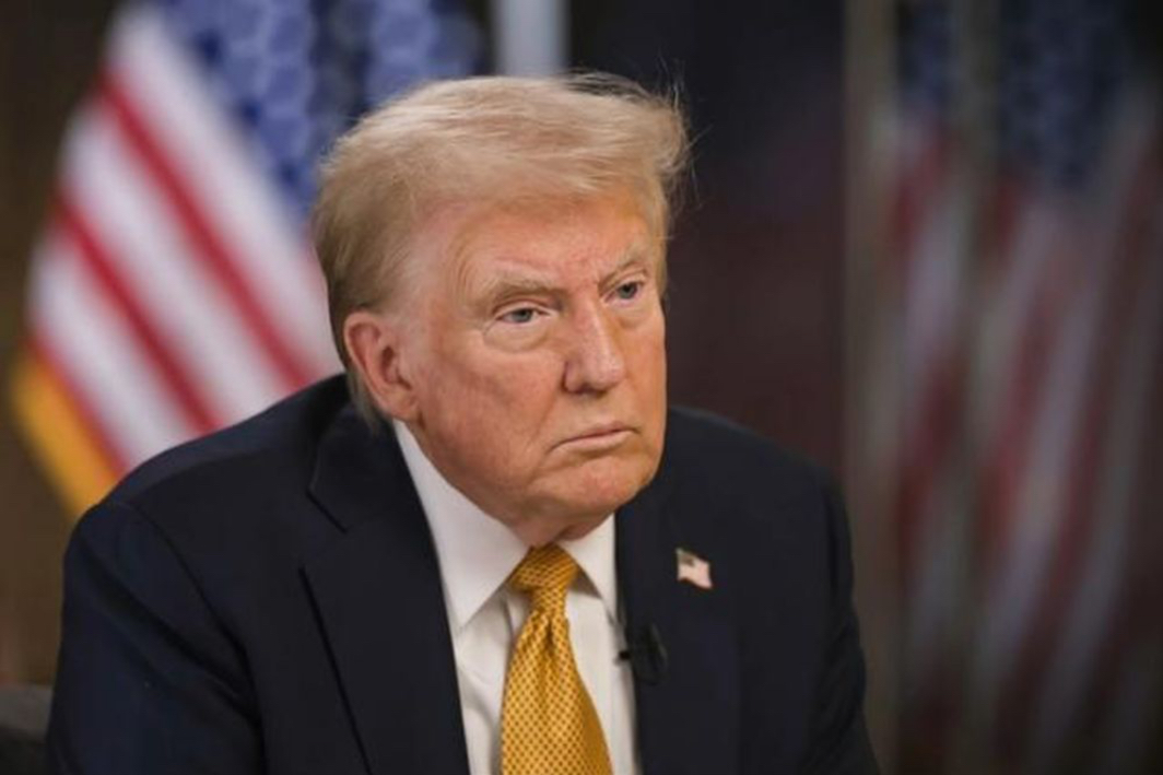 Tổng thống Donald Trump không loại trừ vũ lực để '100% có được Greenland'