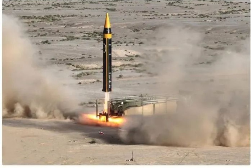 Iran tuyên bố thử thành công tên lửa siêu thanh đầu đạn 2 tấn có khả năng đột phá mạnh