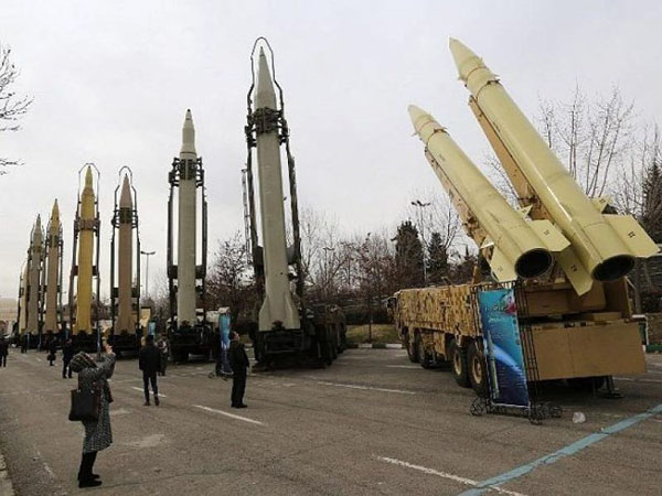 Tình báo Mỹ giải mật ảnh tàu Iran chở tên lửa ở Vịnh Ba Tư