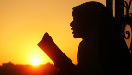 Interpol và 6 nước tìm kiếm nữ sinh Nga nghi nhập IS