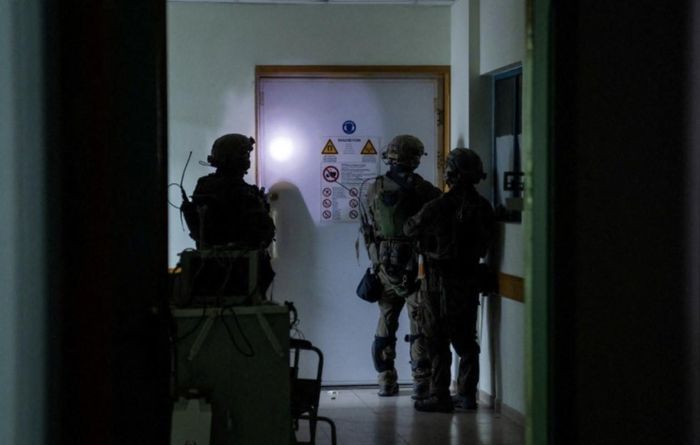 Israel bắt giữ Giám đốc bệnh viện Al Shifa và nhiều bác sĩ