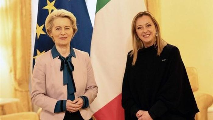 Thủ tướng Italy và Chủ tịch EC thảo luận các vấn đề nóng