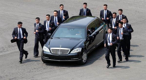 Ai sẽ lái xe chở ông Kim Jong Un tại Việt Nam?