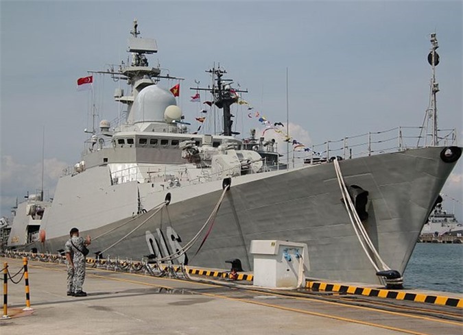 Báo Nga: Việt Nam nối lại đàm phán mua cặp Gepard 3.9 thứ ba mang tên lửa Kalibr