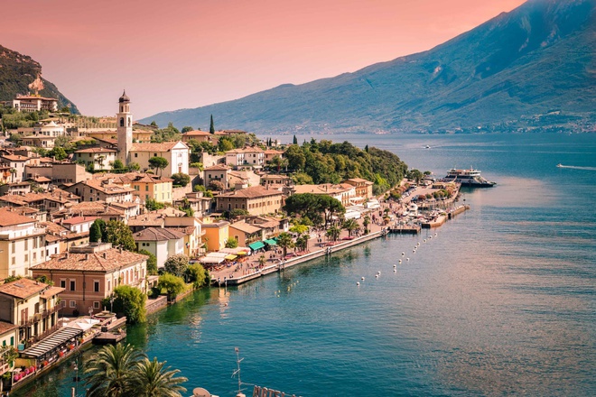 Khu giàu có bậc nhất Italy bị cách ly vì dịch Covid-19