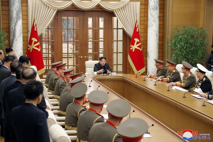 Chủ tịch Kim Jong-un: Triều Tiên phải ''mài giũa thanh gươm quý giá'' để tự bảo vệ mình