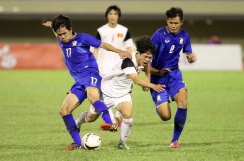 Công Phượng có bị xâm phạm quyền riêng tư?