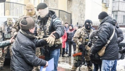 Ukraine đã trả tự do cho 3 người Việt