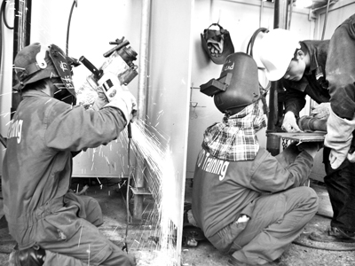 Nâng tầm lao động Việt