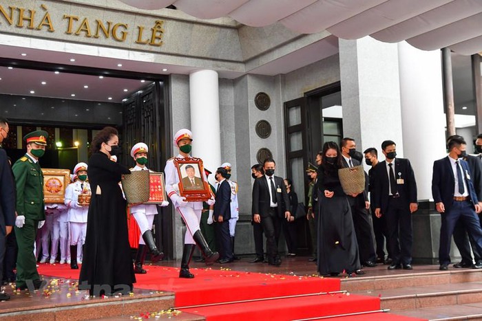 Giây phút tiễn đưa nguyên Tổng bí thư Lê Khả Phiêu về cõi vĩnh hằng