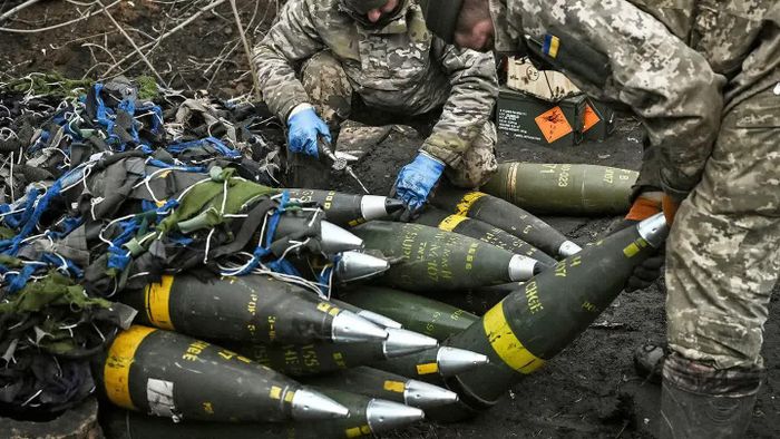 Ukraine nhận hơn 200.000 quả đạn pháo từ Liên minh châu Âu