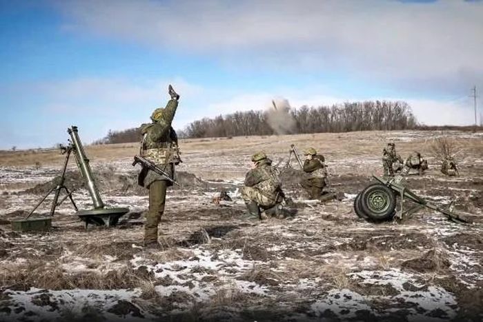 Tình hình Ukraine: Tổng thống Nga ra lệnh siết biên giới; Mỹ đánh giá xung đột, lo hệ quả từ viện trợ Kiev